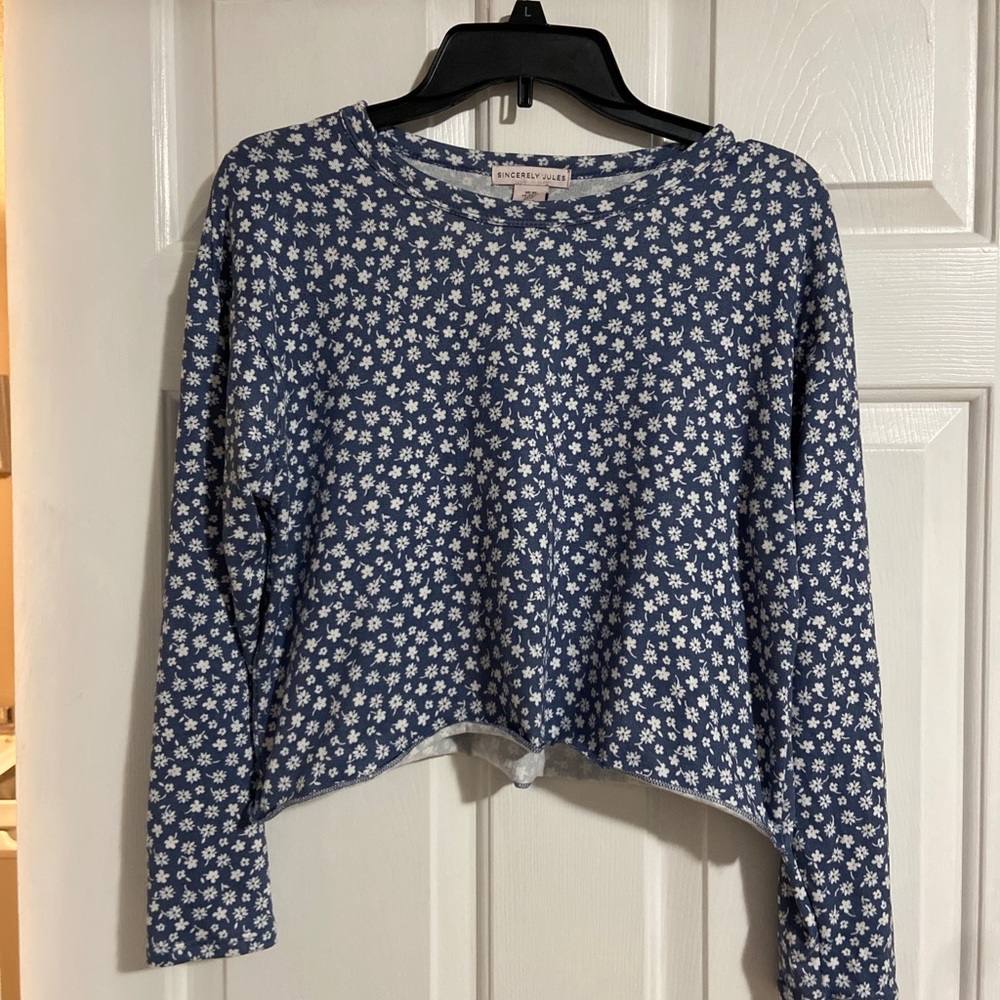 Cropped floral plus shirt